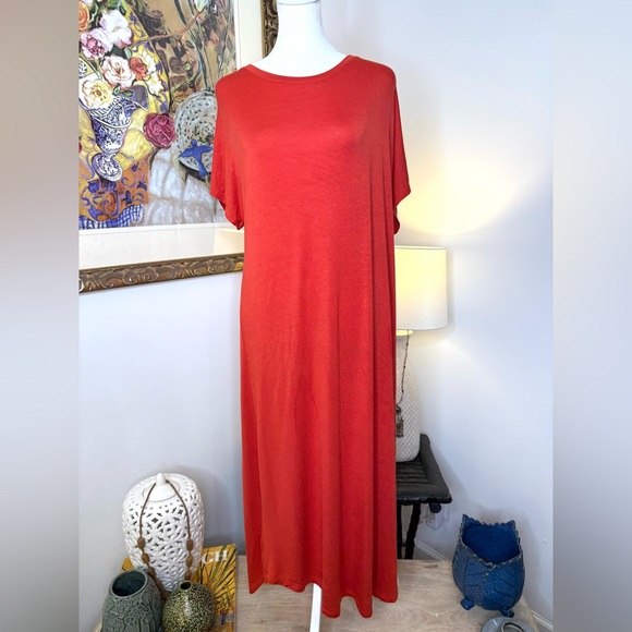 Iconic Luxe Aoricot Colored Long Dress Size XL - Picture 2 of 9